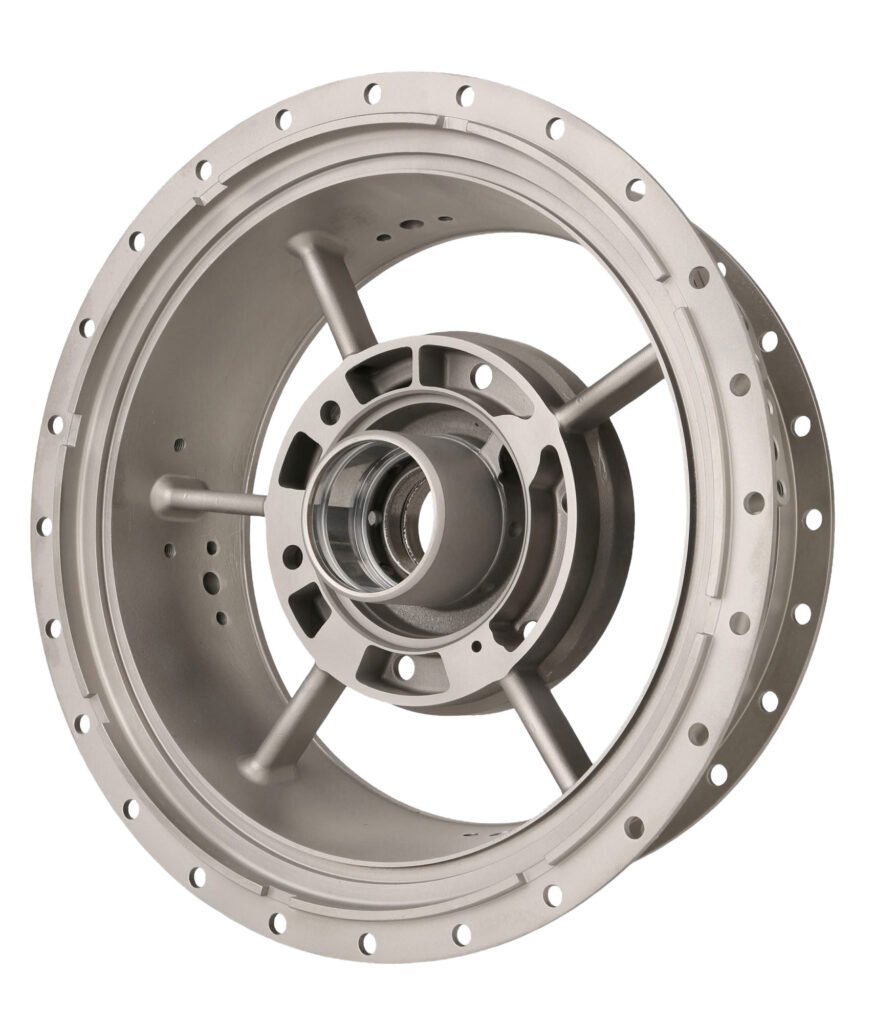 Large metal wheel housing with radial supports